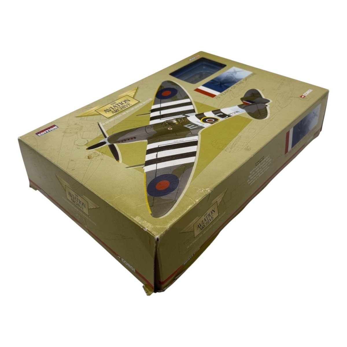 Corgi Aviation AA31921 1:72 Spitfire LF IX & 1:24 Merlin Engine, RCAF 1944 - Corgi