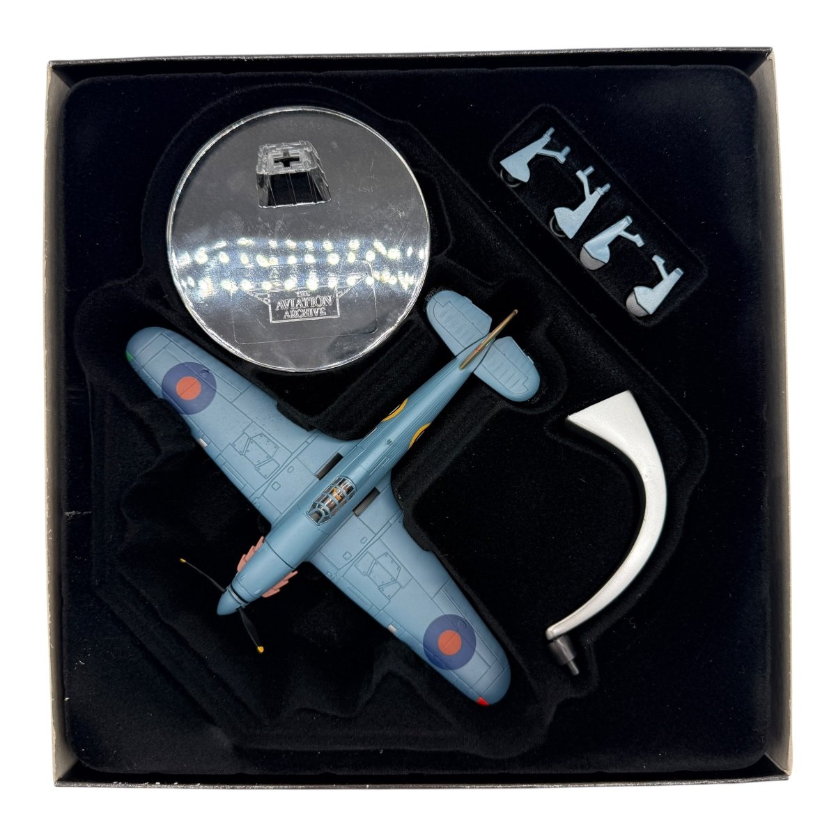 Corgi Aviation AA32014 1:72 Hawker Hurricane Mk I V7101 Malta 1941 - Corgi