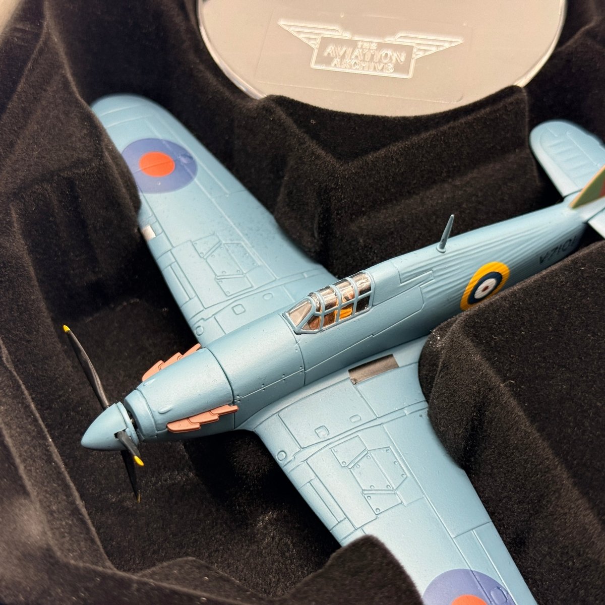 Corgi Aviation AA32014 1:72 Hawker Hurricane Mk I V7101 Malta 1941 - Corgi