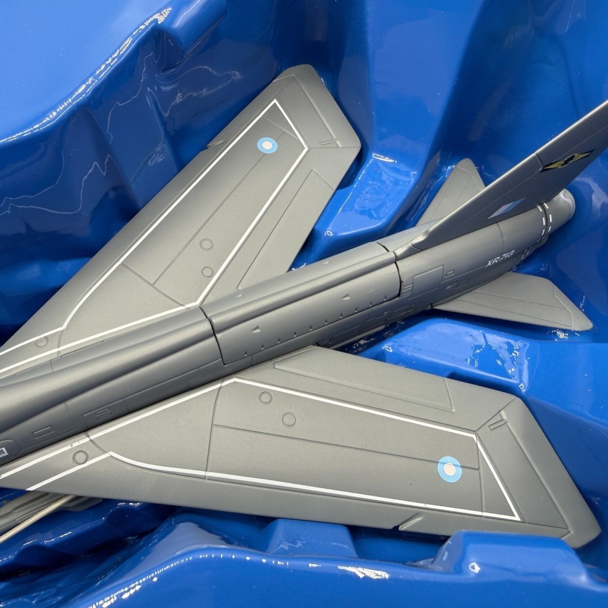 Corgi Aviation AA32304 1:72 English Electric Lightning F.3 XP749, 11 Sqn 1984 - Corgi