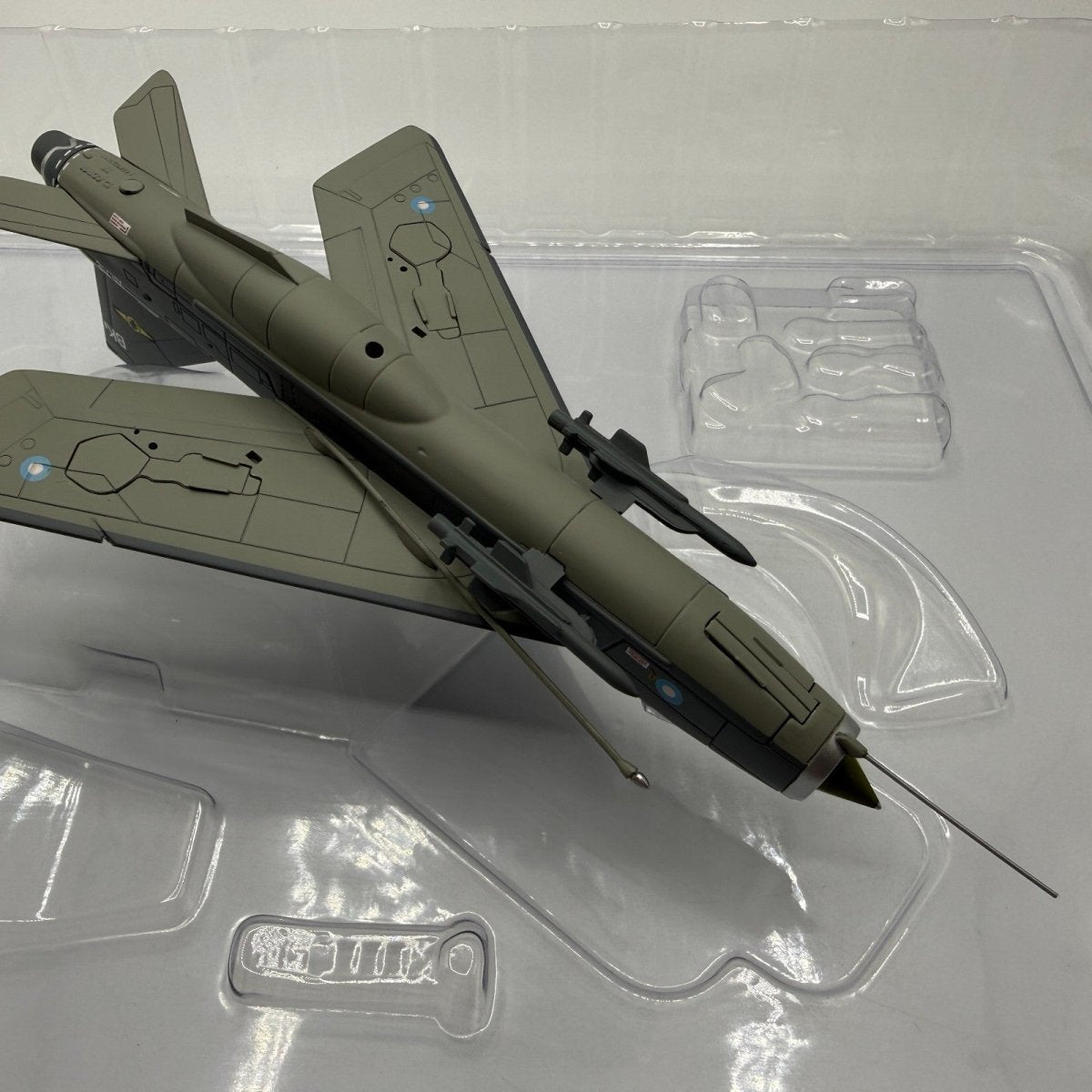 Corgi Aviation AA32304 1:72 English Electric Lightning F.3 XP749, 11 Sqn 1984 - Corgi