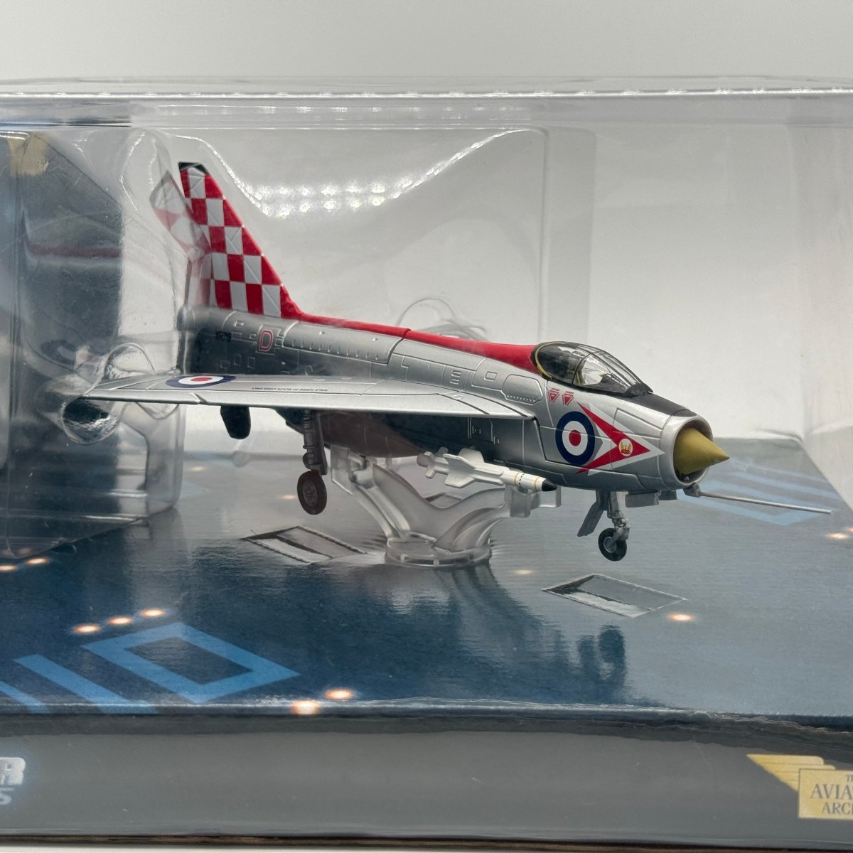 Corgi Aviation AA32308 1:72 Lightning F.Mk 3 RAF No.56 - Corgi