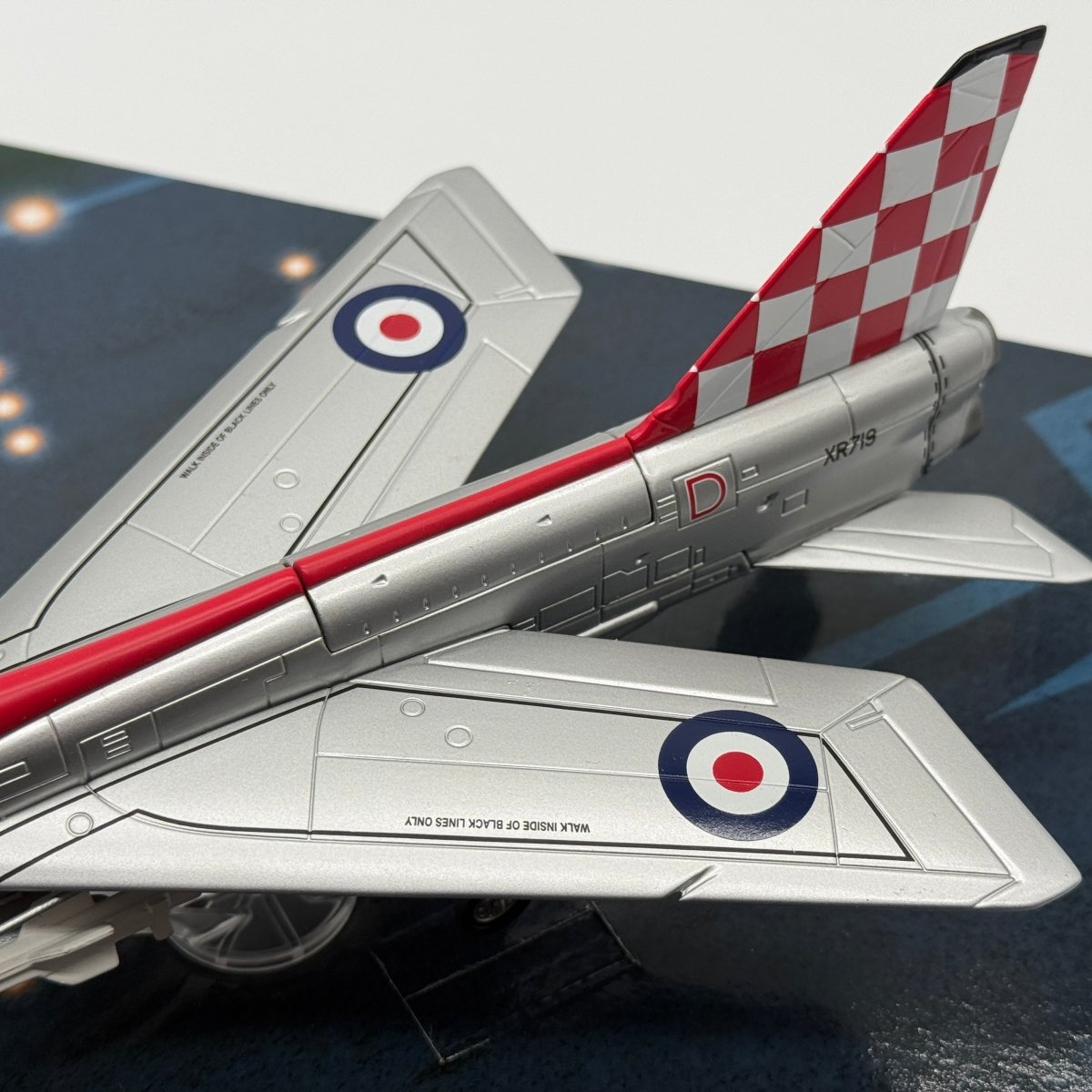 Corgi Aviation AA32308 1:72 Lightning F.Mk 3 RAF No.56 - Corgi