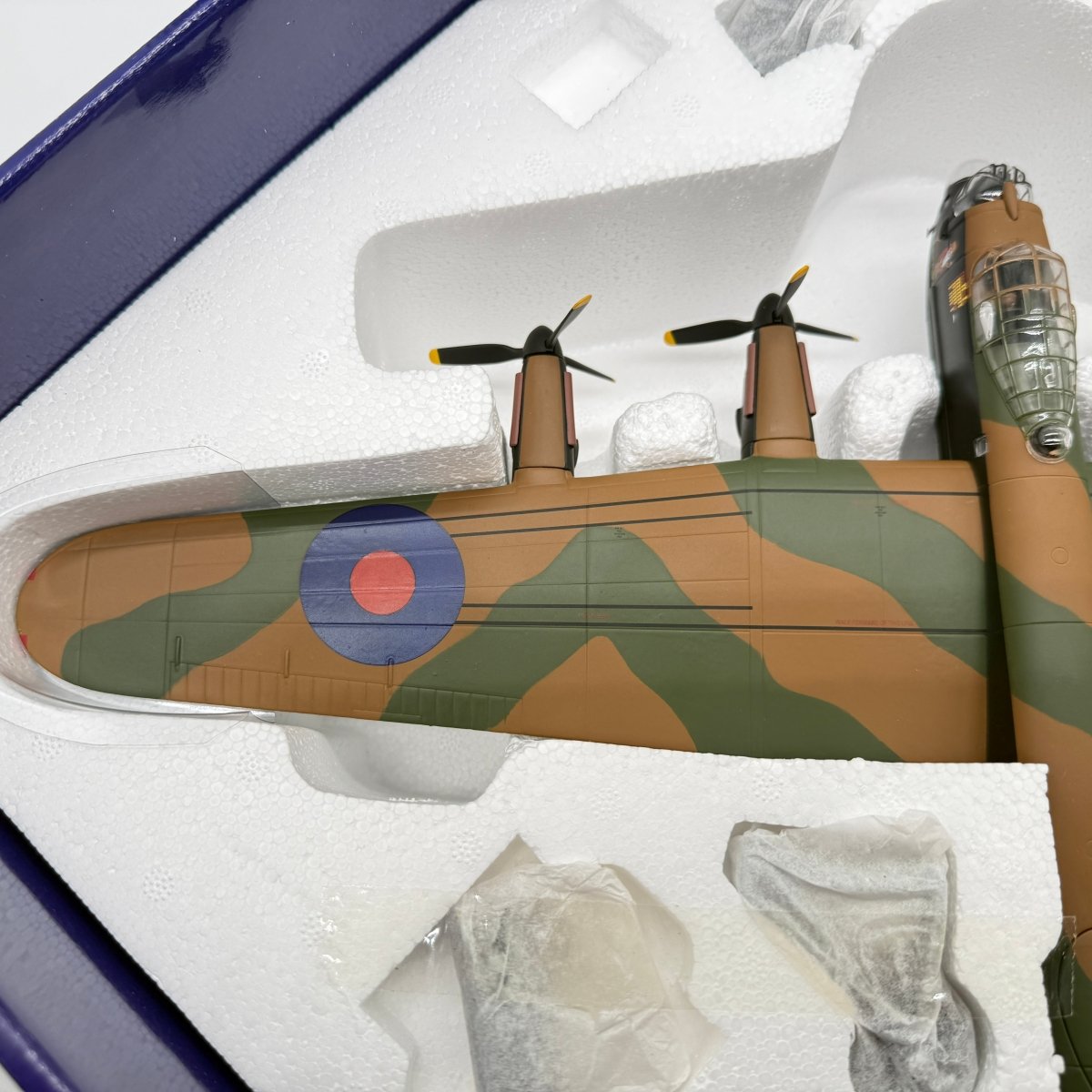 Corgi Aviation AA32618 1:72 Lancaster B.Mk I Tallboy Raid - Corgi