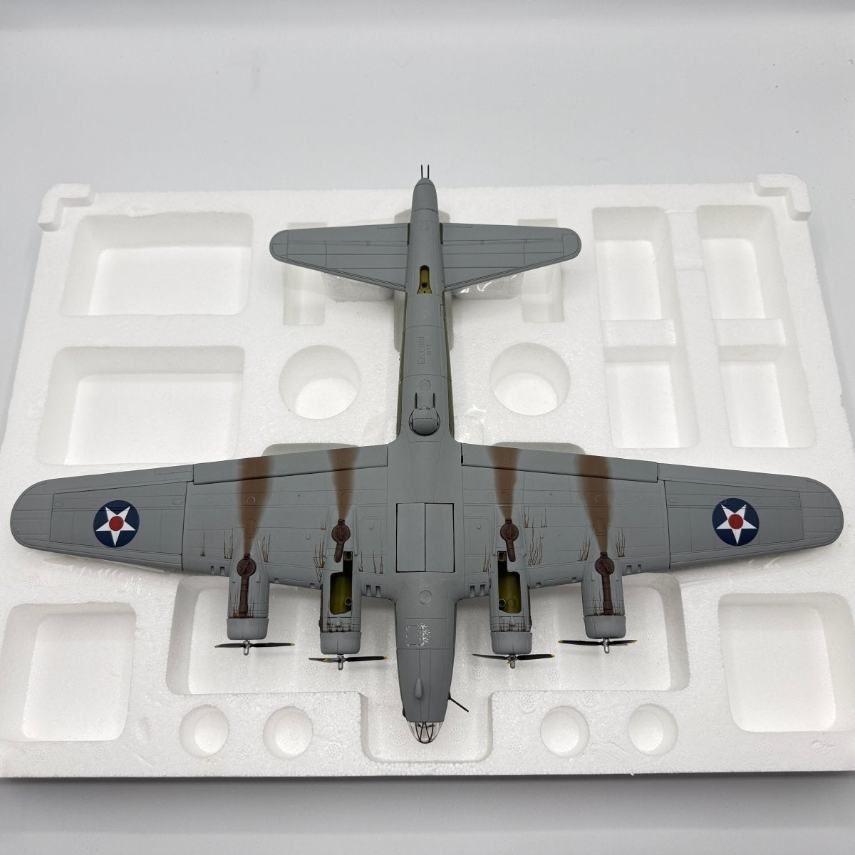 Corgi Aviation AA33312 1:72 Boeing B - 17E Flying Fortress USAAF 19th BG Java - Corgi