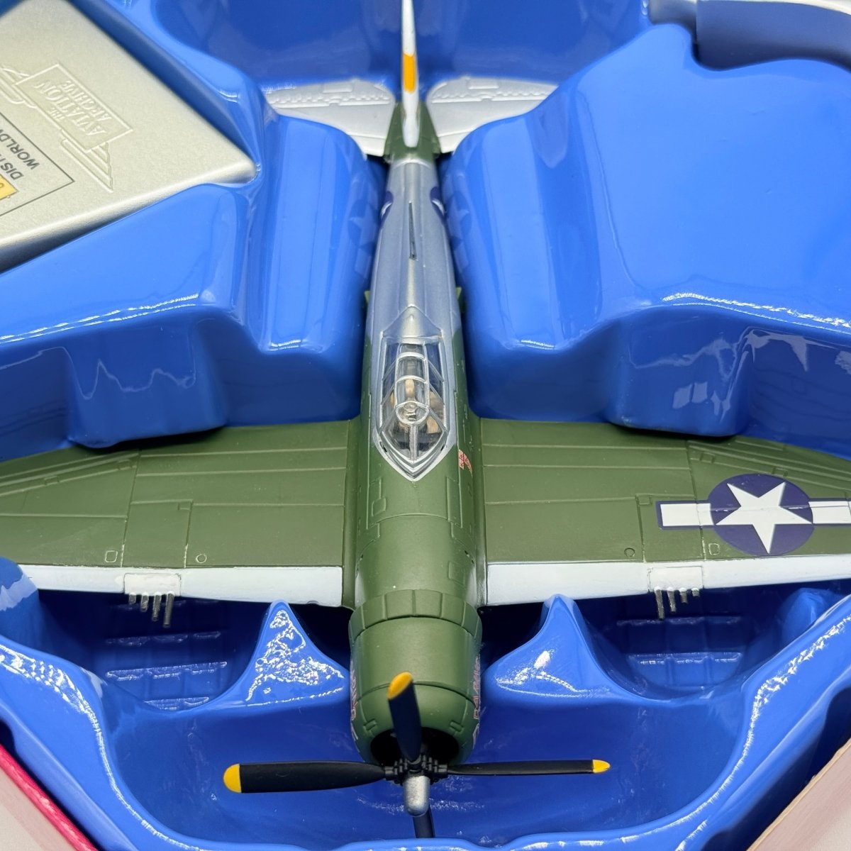 Corgi Aviation AA33812 1:72 Republic P - 47D Thunderbolt Daring Dottie III 1944 - Corgi