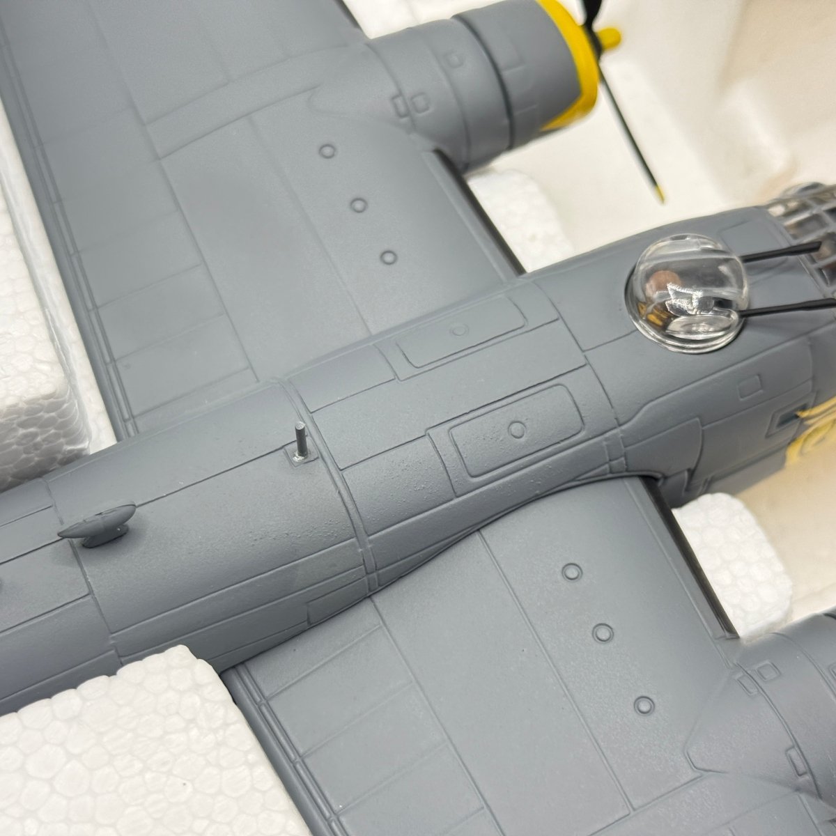 Corgi Aviation AA34015 1:72 Consolidated B - 24H Liberator USAAF 459th BG - Corgi