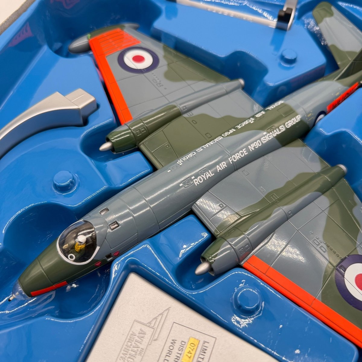 Corgi Aviation AA34703 1:72 English Electric Canberra B.Mk 2 WH911 - Corgi