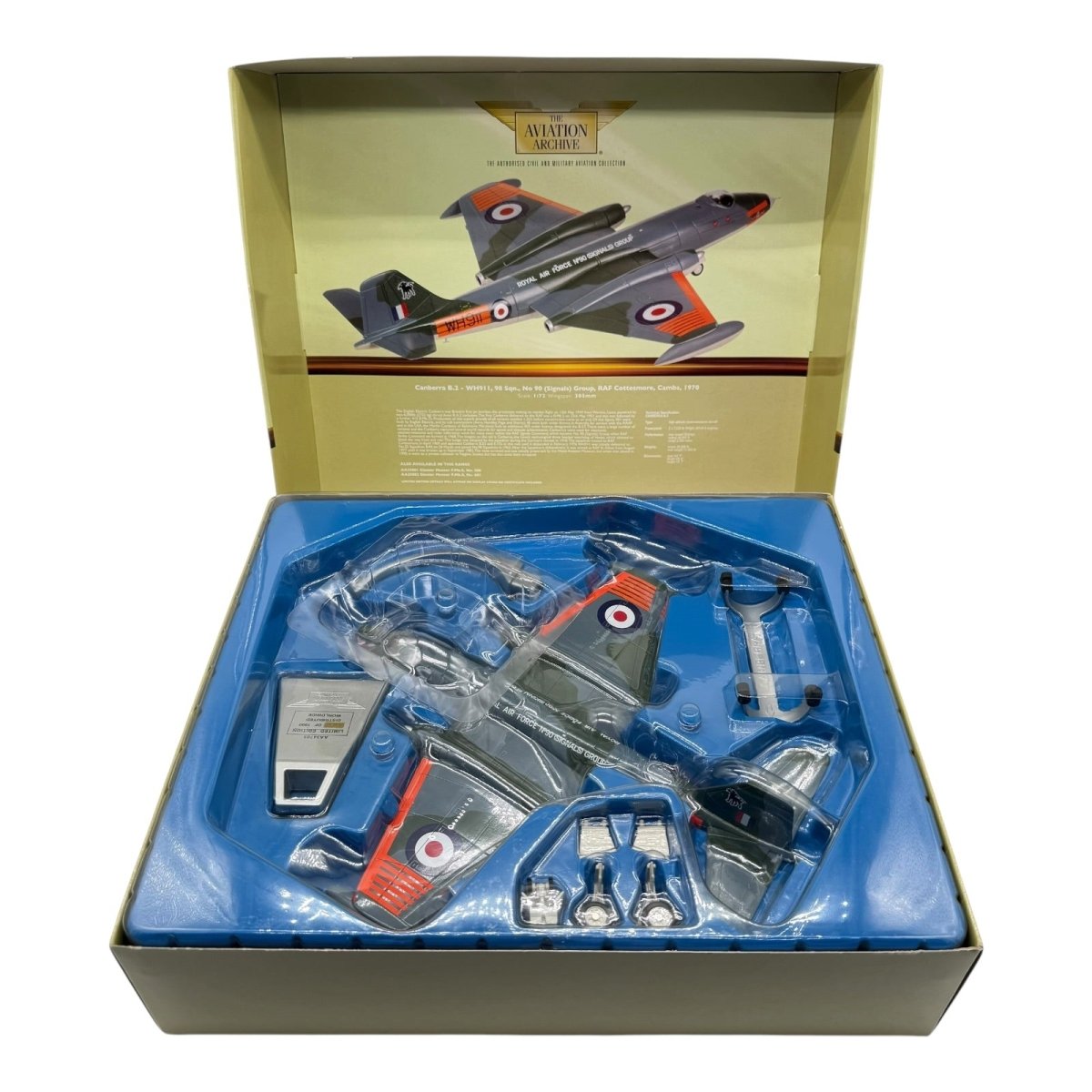 Corgi Aviation AA34703 1:72 English Electric Canberra B.Mk 2 WH911 - Corgi