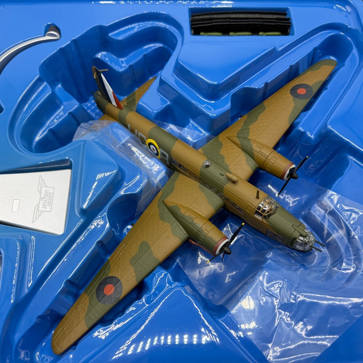 Corgi Aviation AA34801 1:72 Vickers Wellington Mk I RAF No.9 Sqn - Corgi