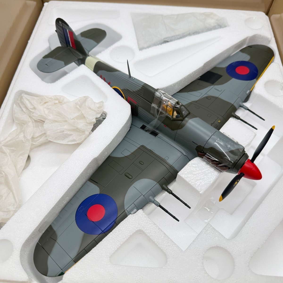 Corgi Aviation AA35508 1:32 Hawker Hurricane Mk II Night Reaper - Corgi