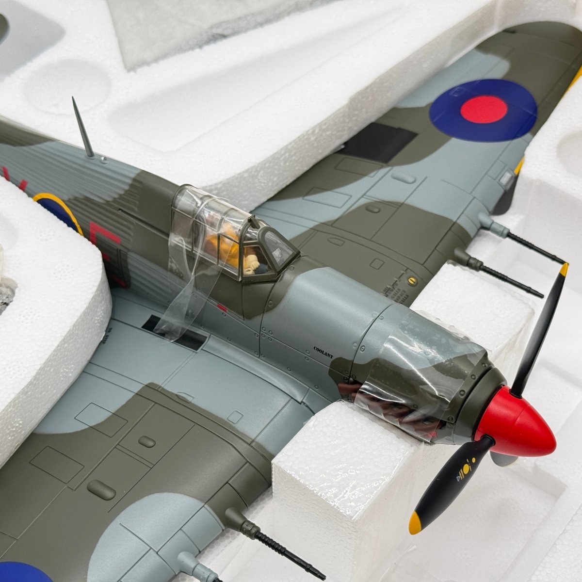 Corgi Aviation AA35508 1:32 Hawker Hurricane Mk II Night Reaper - Corgi
