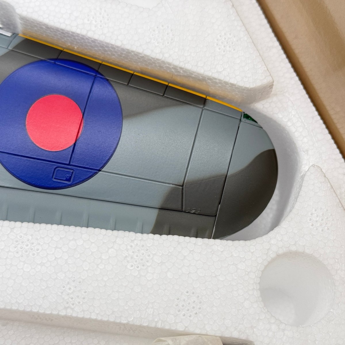 Corgi Aviation AA35508 1:32 Hawker Hurricane Mk II Night Reaper - Corgi