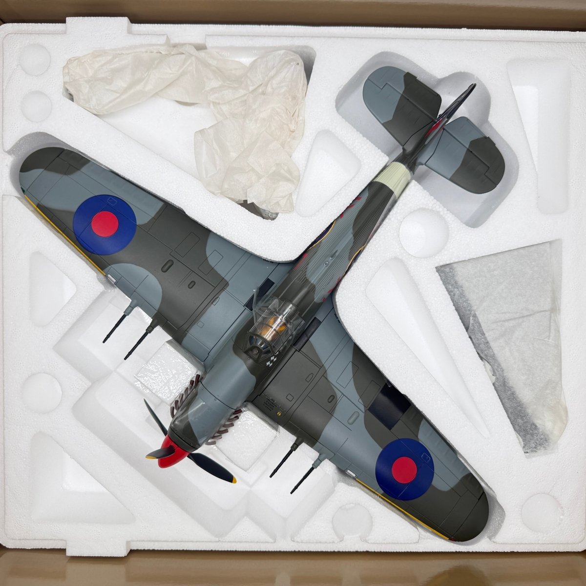 Corgi Aviation AA35508 1:32 Hawker Hurricane Mk II Night Reaper - Corgi