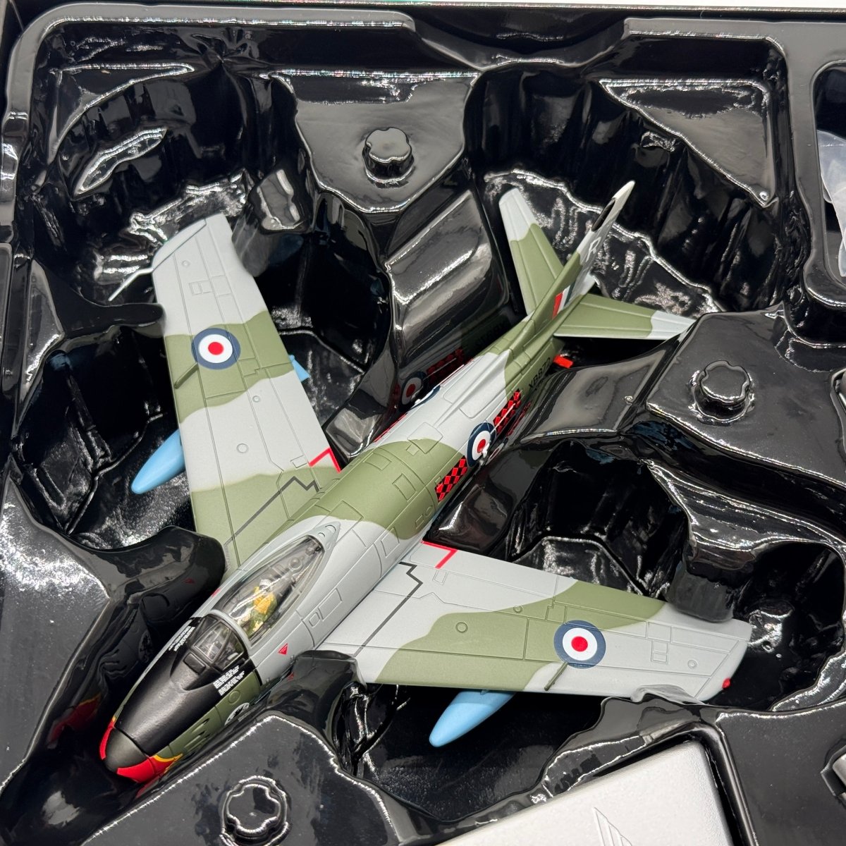 Corgi Aviation AA35813 1:72 North American F - 86 Sabre RAF No.234 Sqn 1954 - Corgi