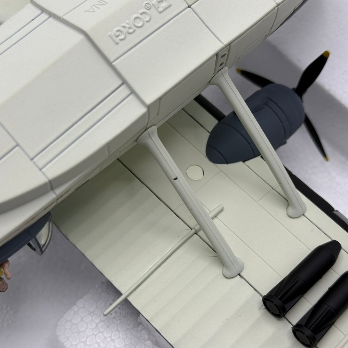 Corgi Aviation AA36103 1:72 Catalina Mk IVA Rescue Diorama - Corgi