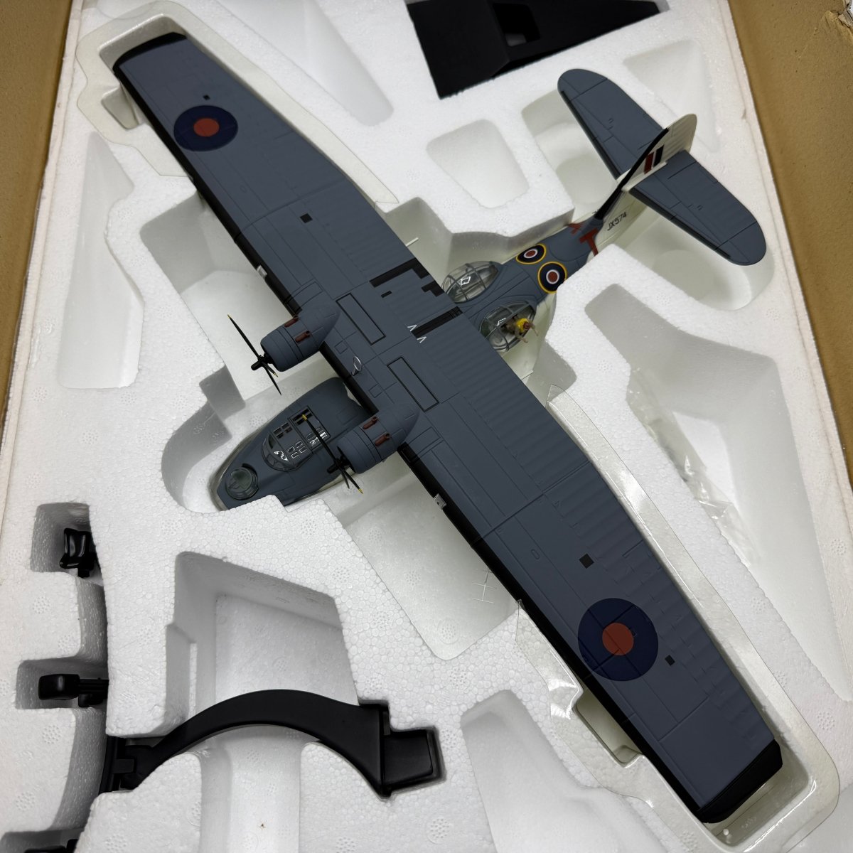 Corgi Aviation AA36103 1:72 Catalina Mk IVA Rescue Diorama - Corgi