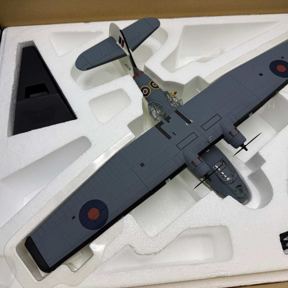 Corgi Aviation AA36103 1:72 Catalina Mk IVA Rescue Diorama - Corgi
