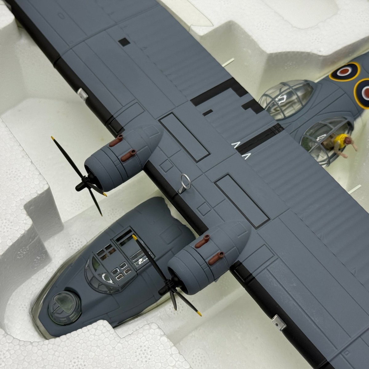 Corgi Aviation AA36103 1:72 Catalina Mk IVA Rescue Diorama - Corgi