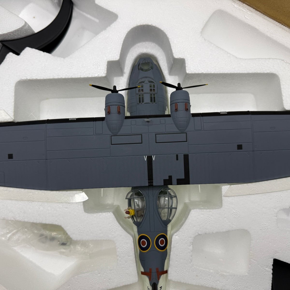 Corgi Aviation AA36103 1:72 Catalina Mk IVA Rescue Diorama - Corgi