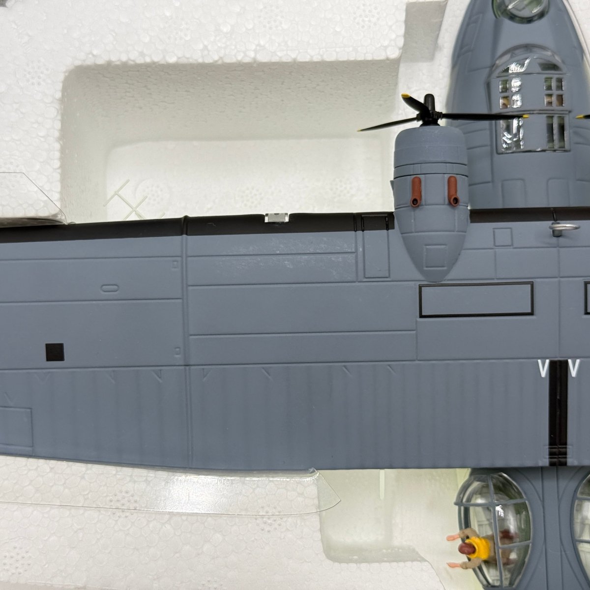 Corgi Aviation AA36103 1:72 Catalina Mk IVA Rescue Diorama - Corgi
