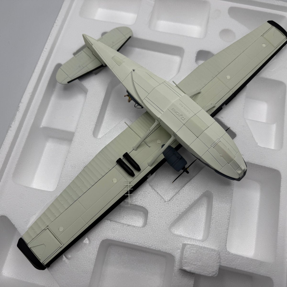 Corgi Aviation AA36103 1:72 Catalina Mk IVA Rescue Diorama - Corgi