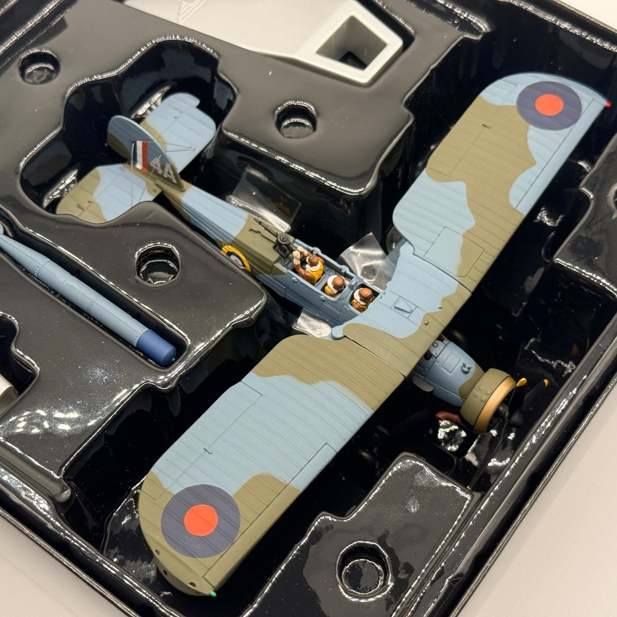 Corgi Aviation AA36306 1:72 Fairey Swordfish Mk I No.815 NAS Illustrious 1940 - Corgi
