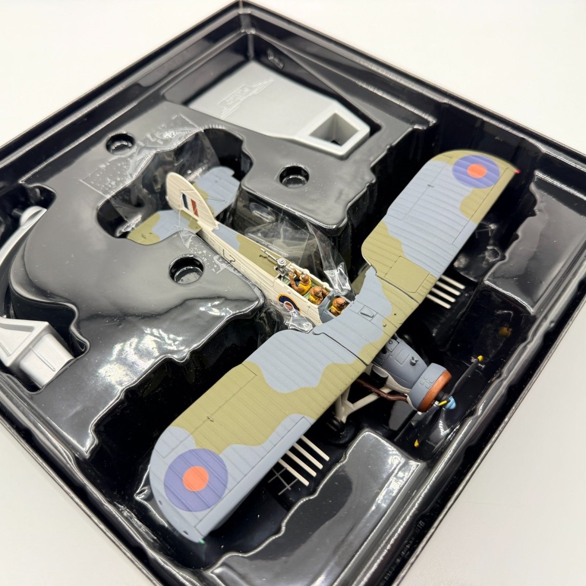 Corgi Aviation AA36309 1:72 Fairey Swordfish MkII, 836 Sqn FAA, "L" Flight - Corgi