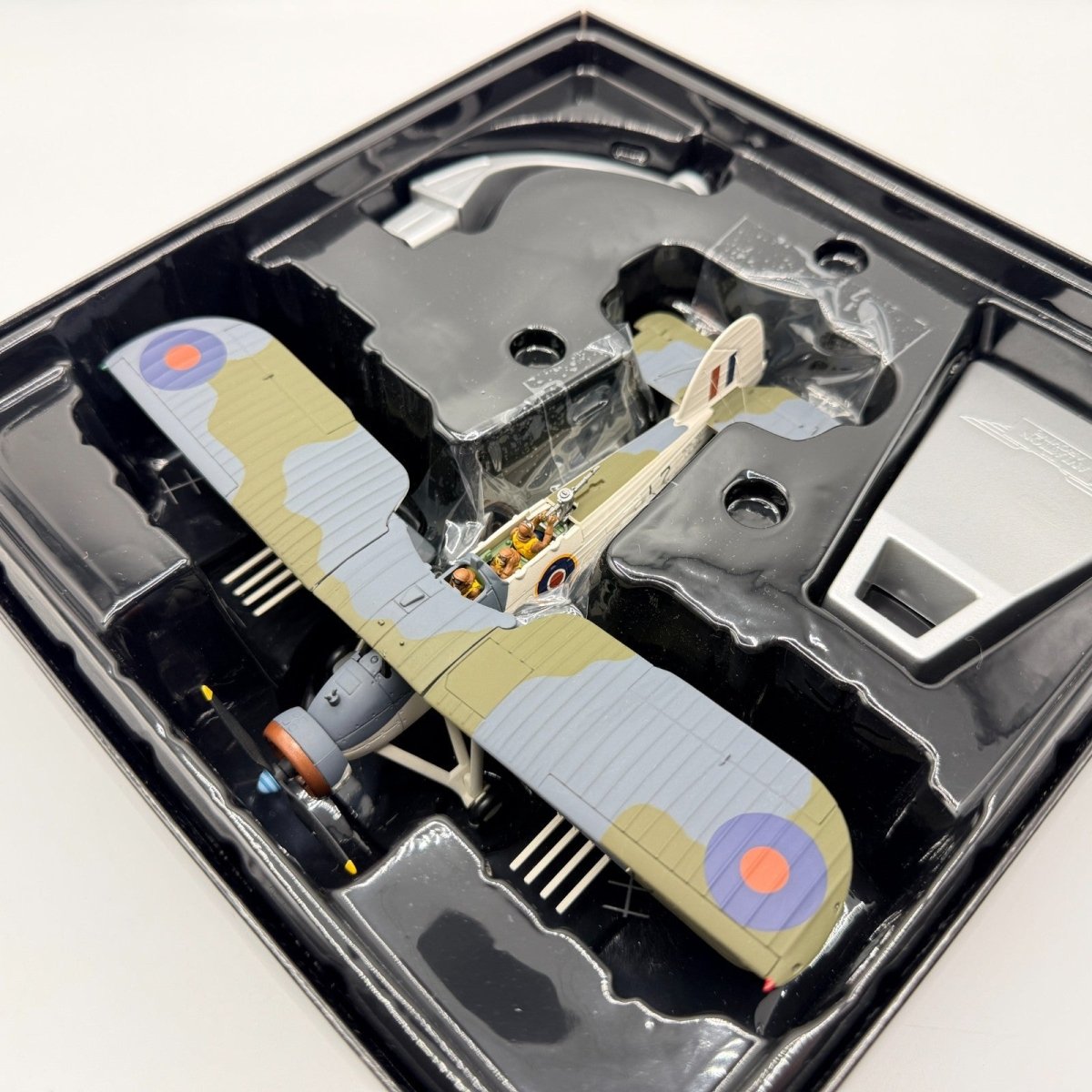 Corgi Aviation AA36309 1:72 Fairey Swordfish MkII, 836 Sqn FAA, "L" Flight - Corgi