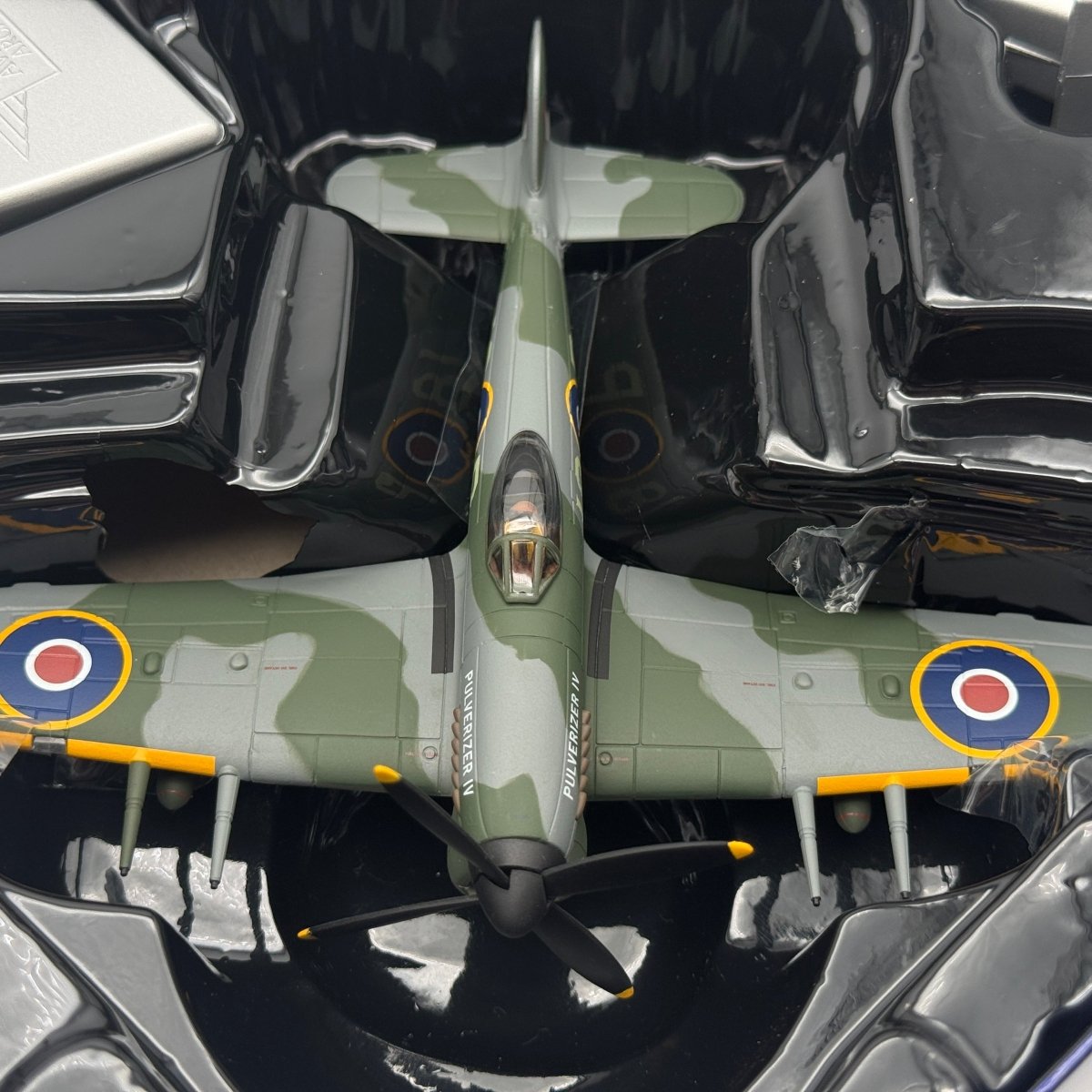 Corgi Aviation AA36510 1:72 Hawker Typhoon Mk I RAF 245 Sqn - Corgi