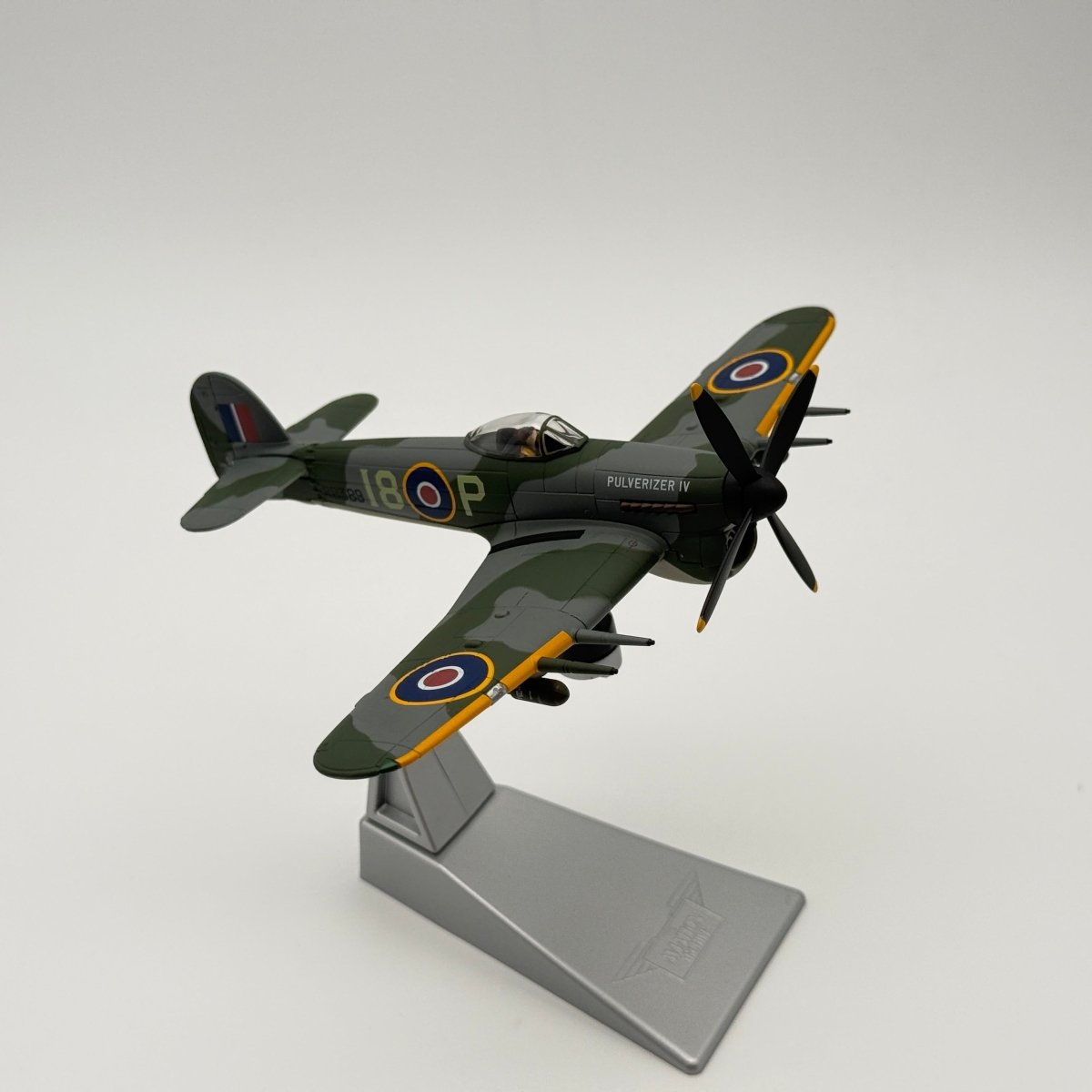 Corgi Aviation AA36510 1:72 Hawker Typhoon Mk I RAF 245 Sqn - Corgi