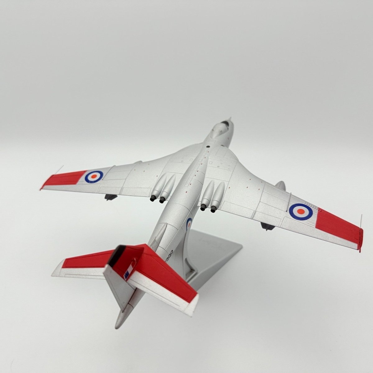 Corgi Aviation AA39404 1:114 Vickers Valiant B(PR)MK.1, 543 Sqn RAF Wyton FAULTS - Corgi