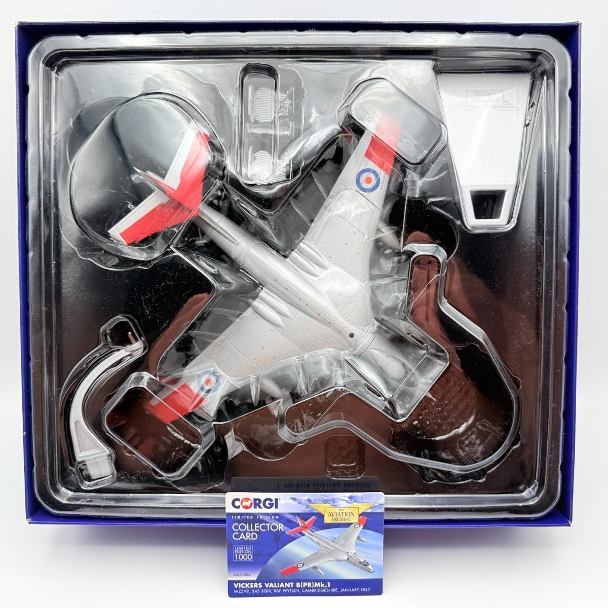 Corgi Aviation AA39404 1:114 Vickers Valiant B(PR)MK.1, 543 Sqn RAF Wyton FAULTS - Corgi