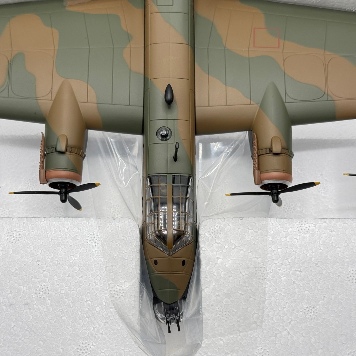 Corgi Aviation AA39501 1:72 Stirling B.Mk I 'MacRoberts Reply' - Corgi