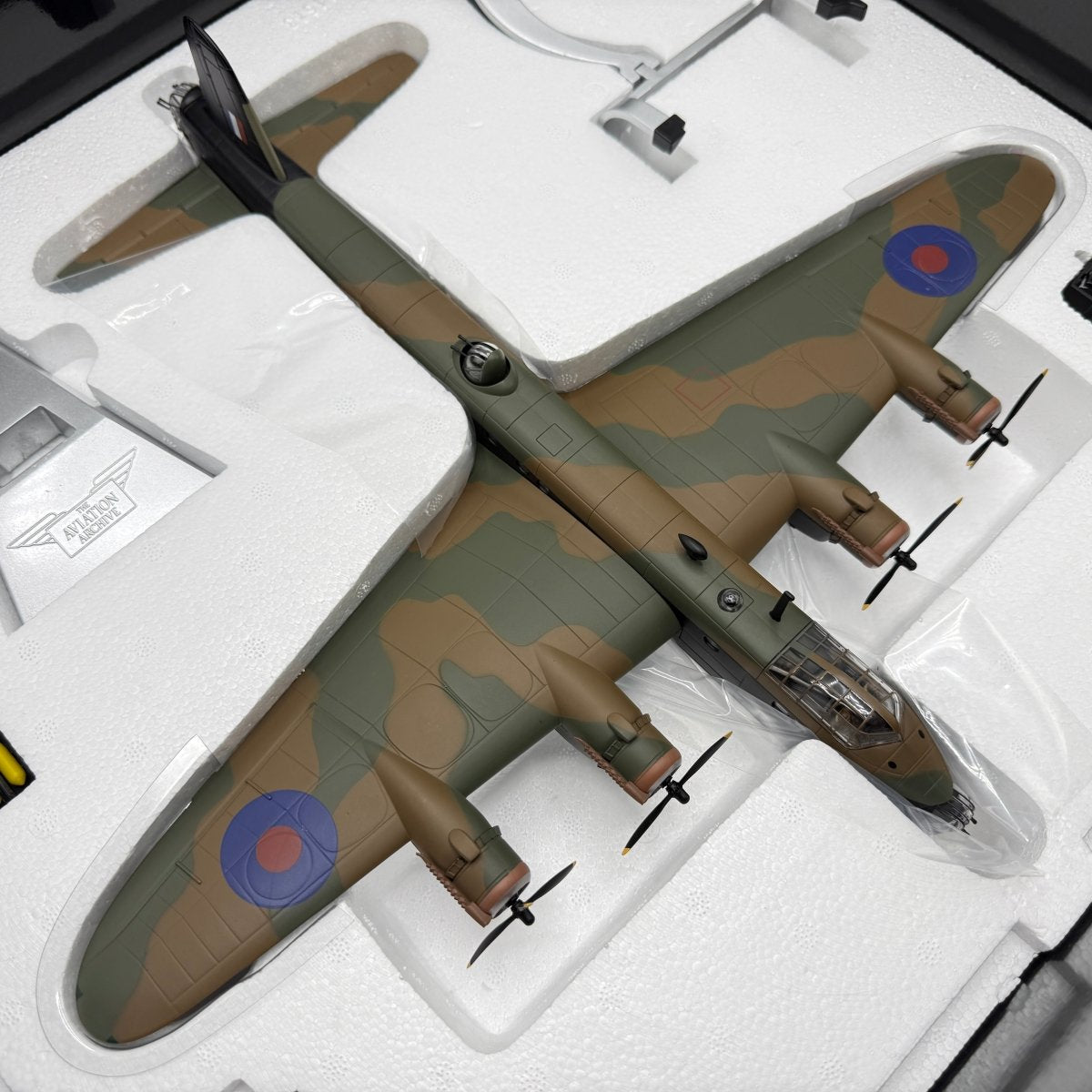 Corgi Aviation AA39501 1:72 Stirling B.Mk I 'MacRoberts Reply' - Corgi