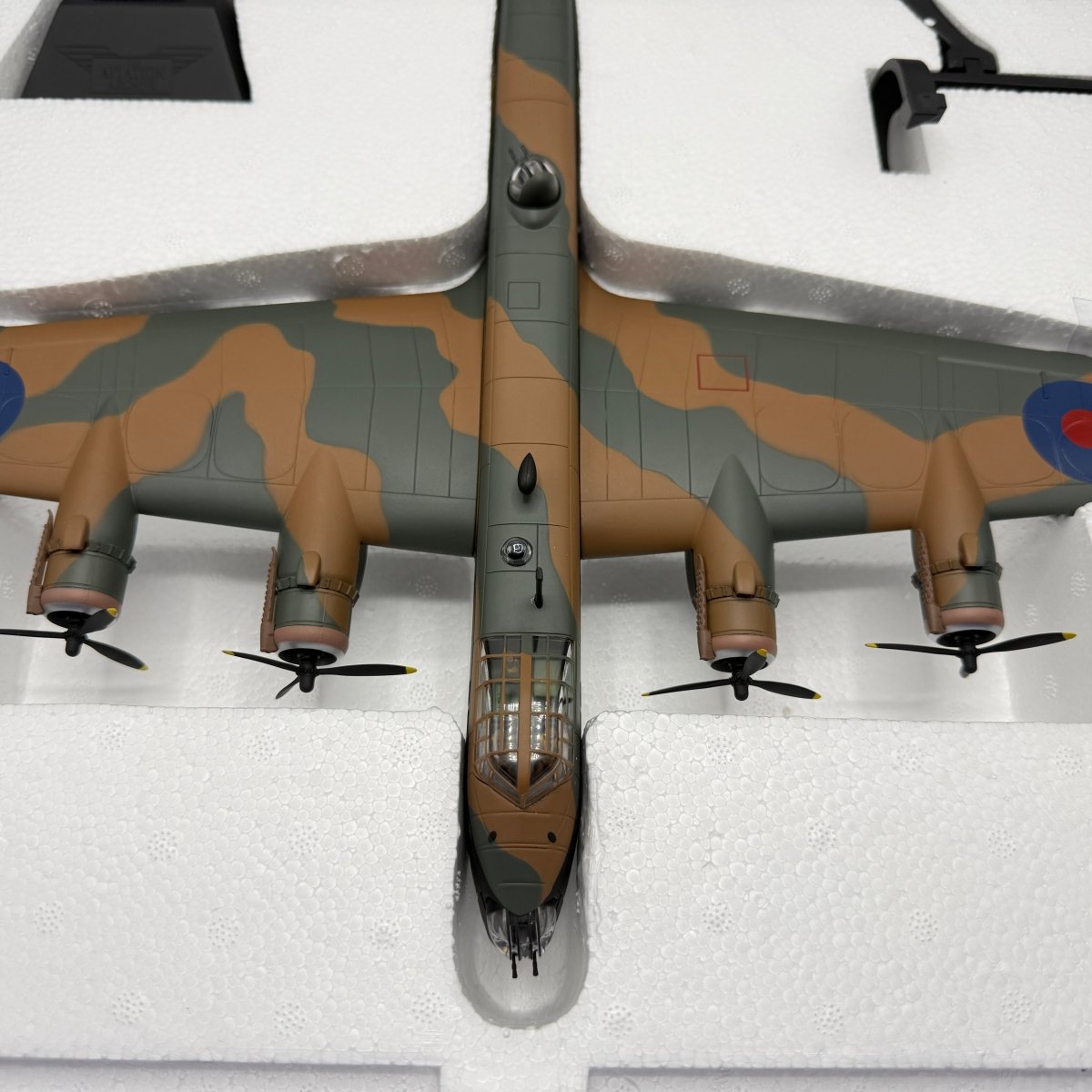 Corgi Aviation AA39502 1:72 Short Stirling B.Mk I RAF No.149 Sqn BF372 - Corgi