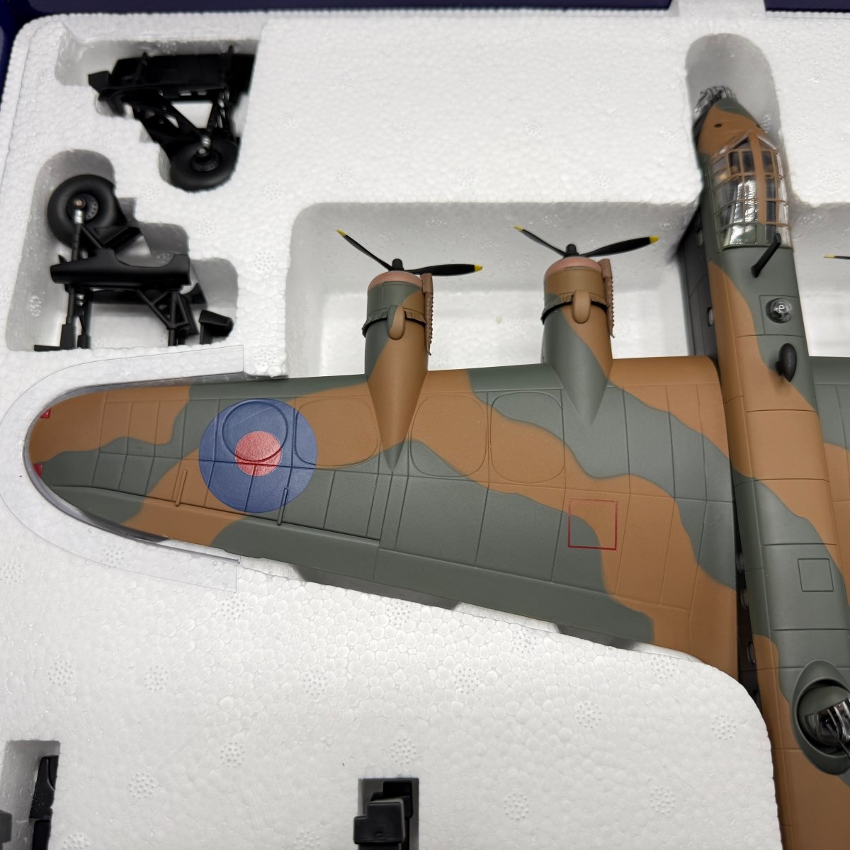 Corgi Aviation AA39502 1:72 Short Stirling B.Mk I RAF No.149 Sqn BF372 - Corgi