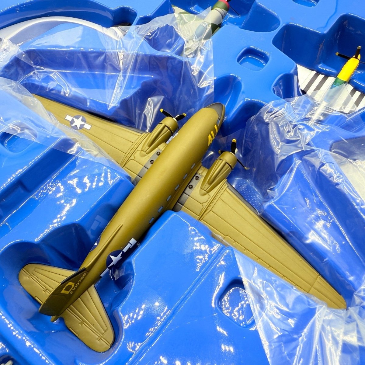 Corgi Aviation AA99148 1:144 C - 47, P - 47D, P - 51D 60th Anniversary Aircraft Set - Corgi