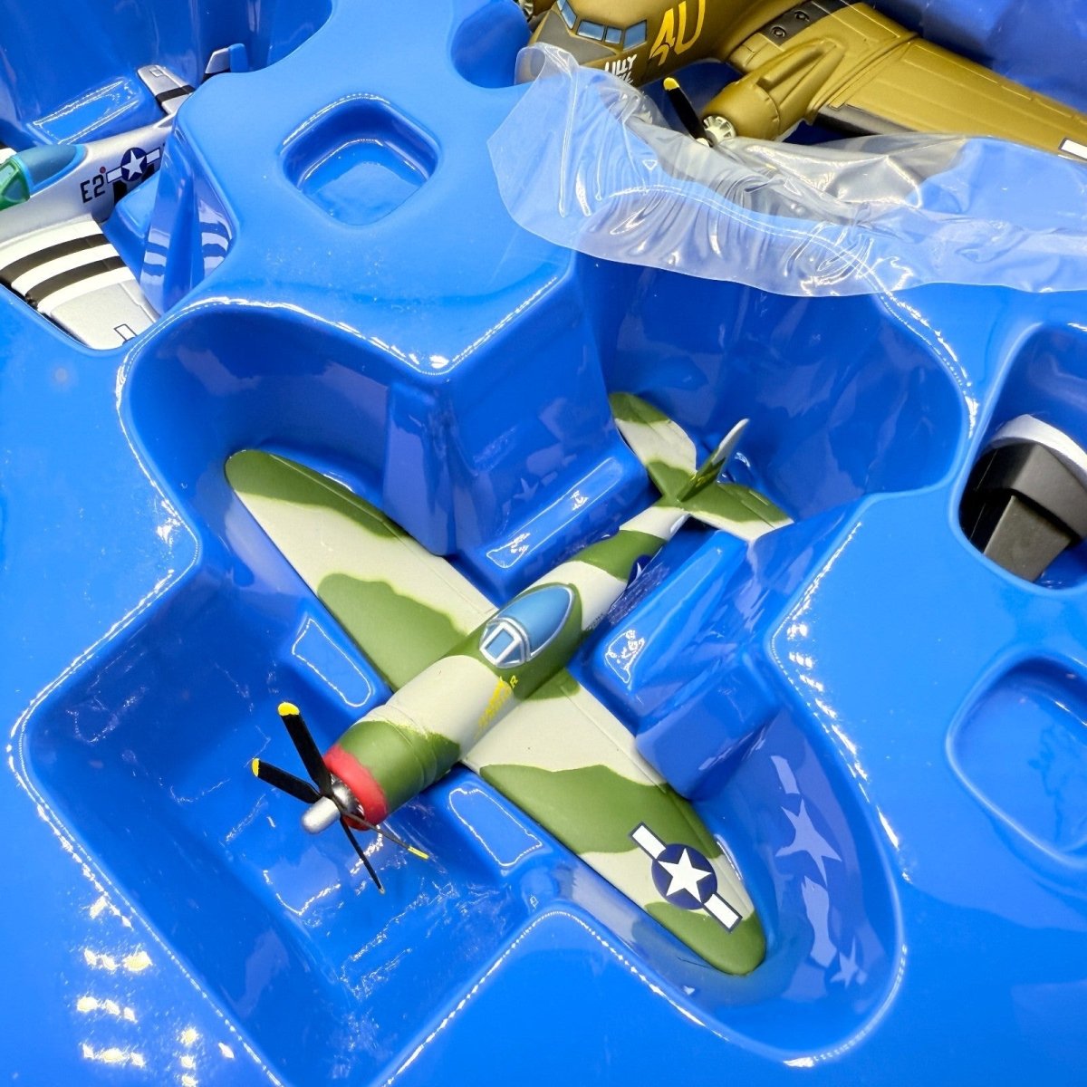 Corgi Aviation AA99148 1:144 C - 47, P - 47D, P - 51D 60th Anniversary Aircraft Set - Corgi