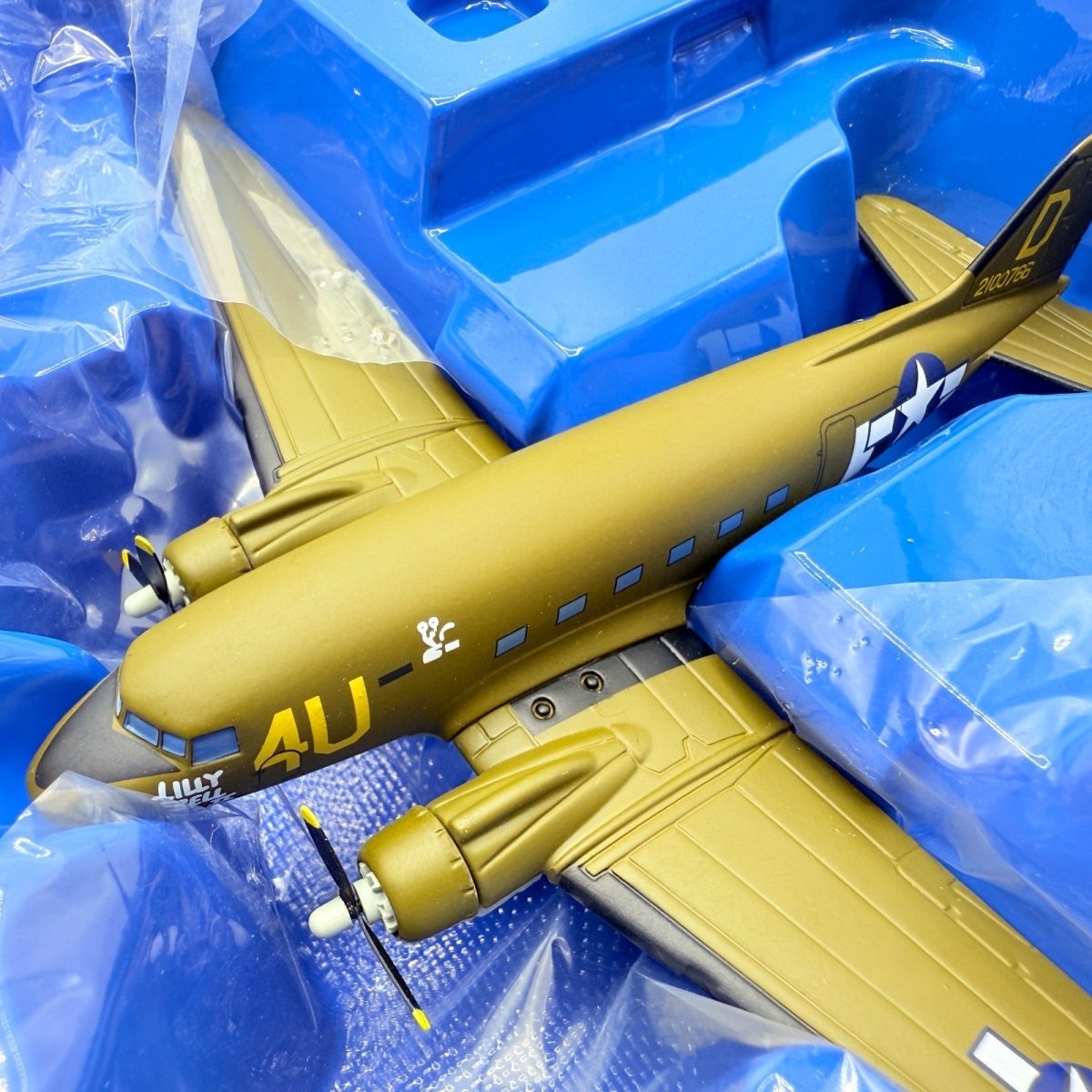 Corgi Aviation AA99148 1:144 C - 47, P - 47D, P - 51D 60th Anniversary Aircraft Set - Corgi