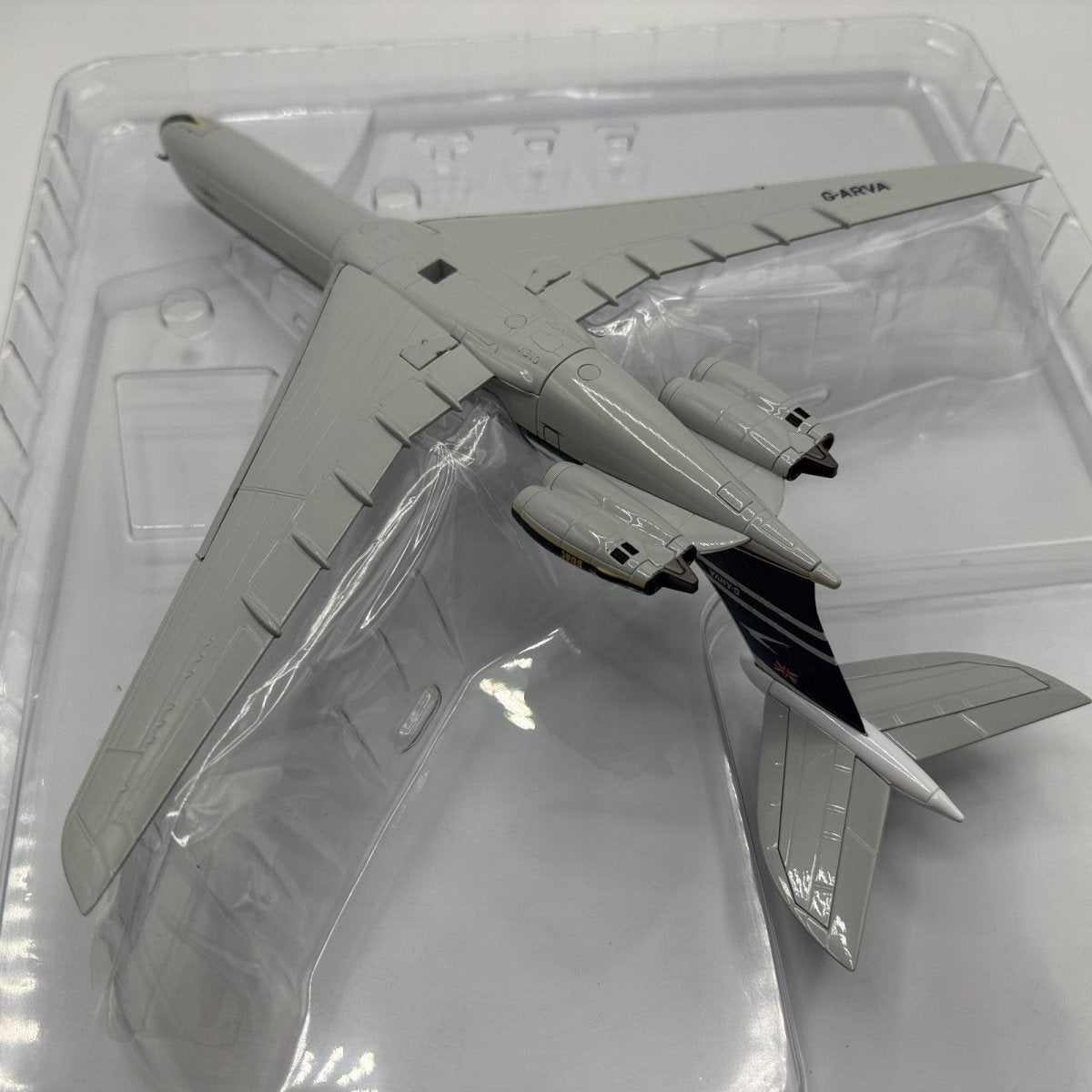Corgi Aviation Archive 1:144 AA37004 Vickers VC - 10 BOAC, London Heathrow 1964 - Corgi