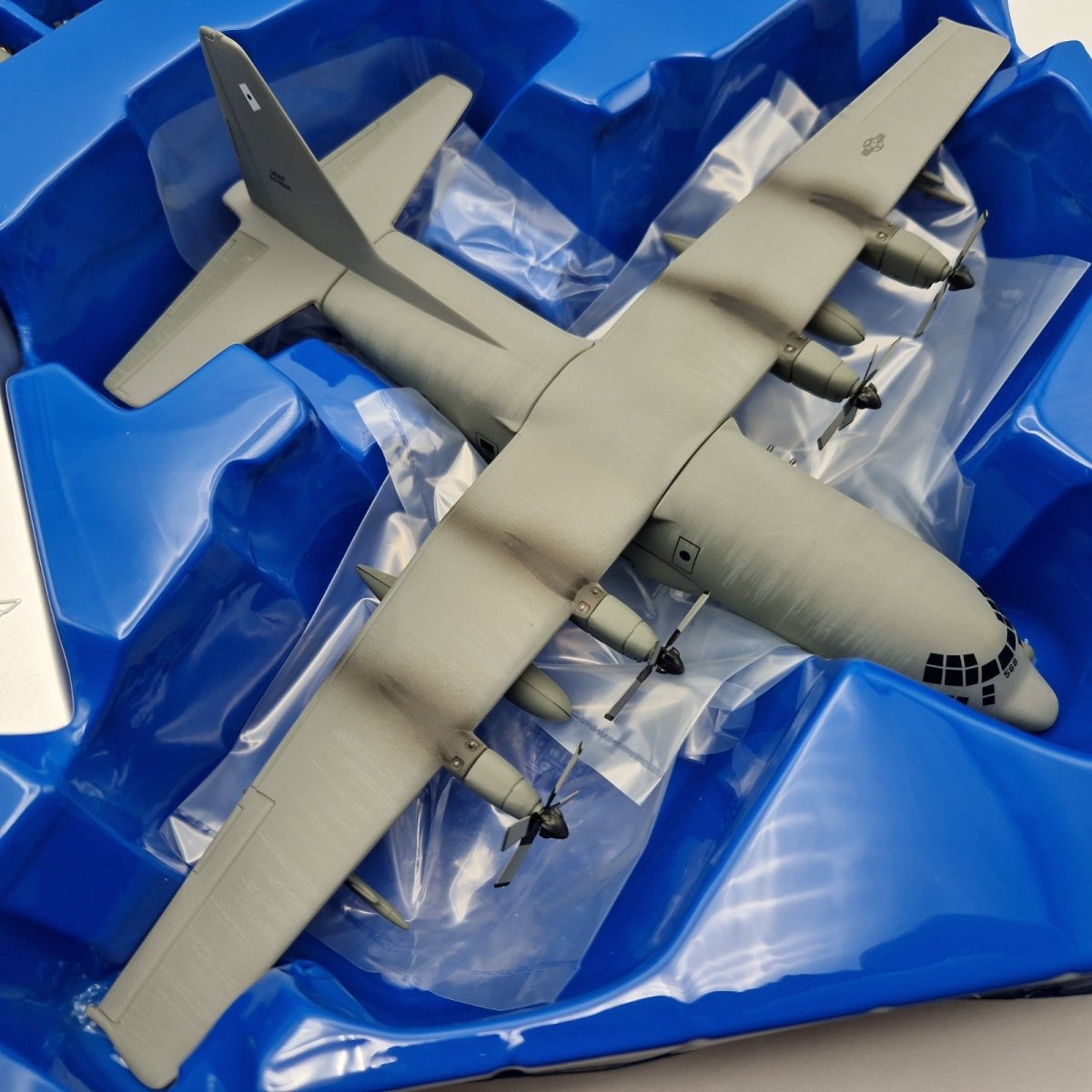 Corgi Aviation Archive 1:144 AC - 130H Hercules 'Spectre Gunship' AA31306 - Corgi