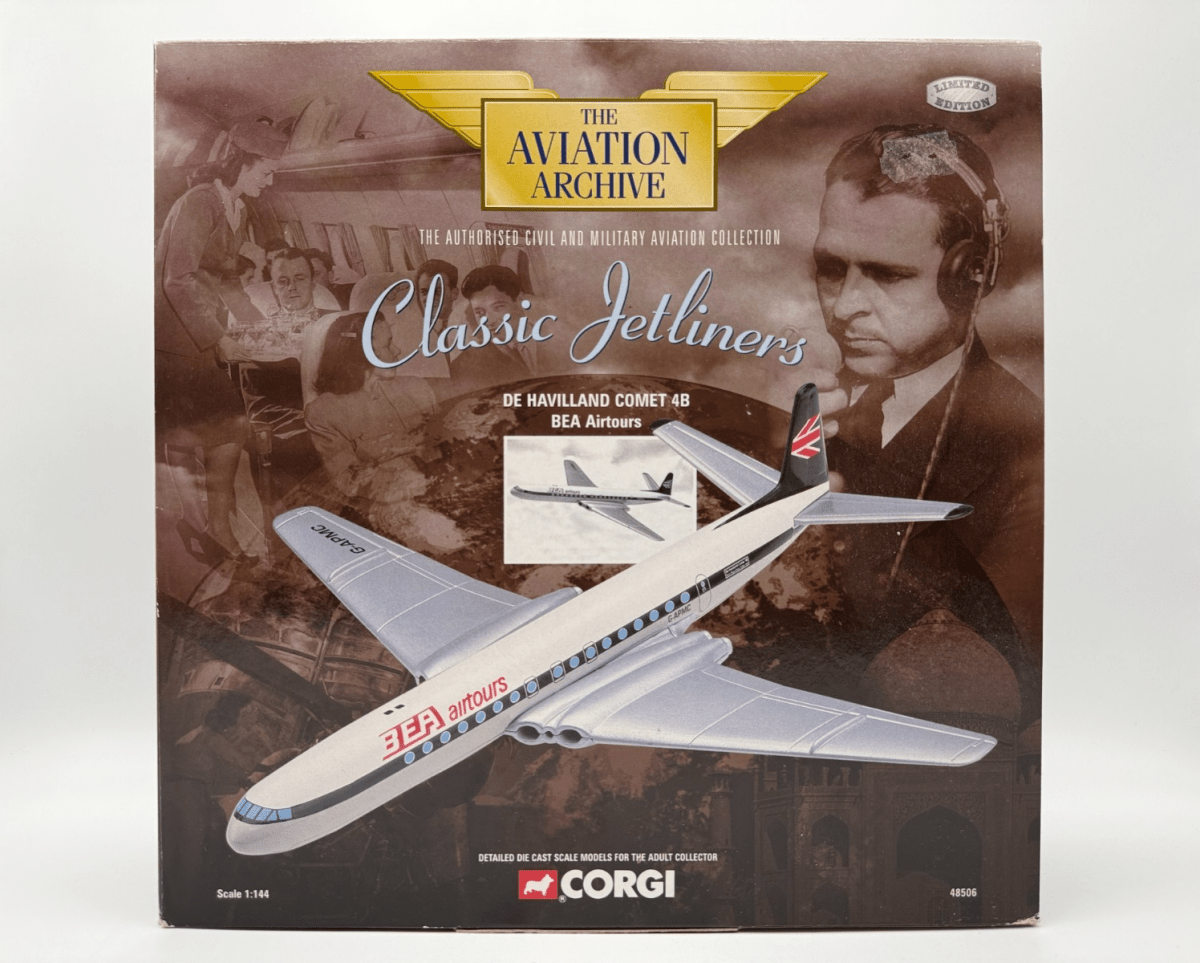 Corgi Aviation Archive 1:144 De Havilland Comet 4B BAE AirTours 48506 - Corgi