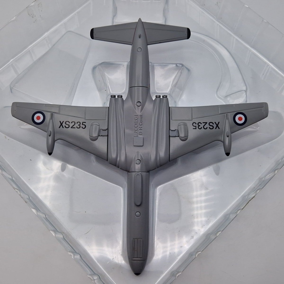 Corgi Aviation Archive 1:144 DH Comet 4C, A&AEE Boscombe Down, Diecast 48505 - Corgi