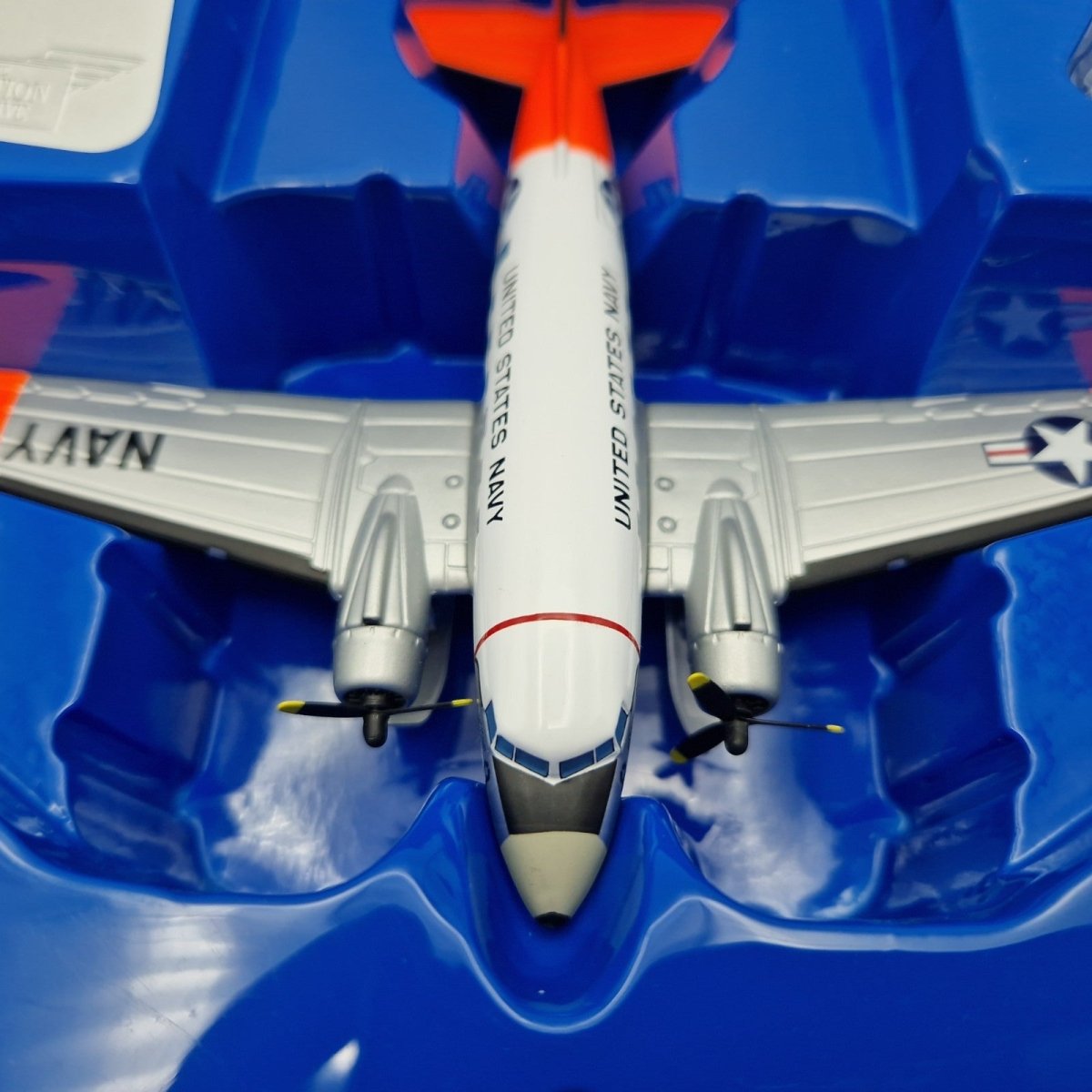 Corgi Aviation Archive 1:144 Douglas R4D - 5 'Que Sera Sera' US Navy AA30002 - Corgi