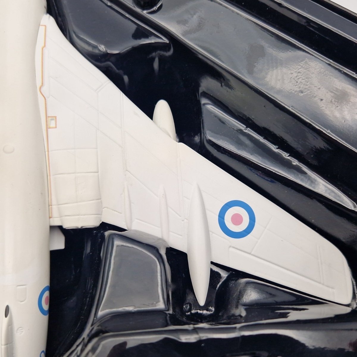Corgi Aviation Archive 1:144 Handley Page Victor B.2 139 'Jamaica' Sqn, AA31605 - Corgi