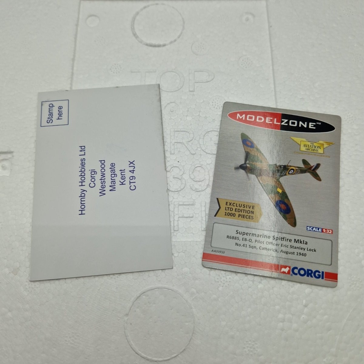 Corgi Aviation Archive 1:32 Spitfire MK1a, No.41 Sqn AA33910 - Corgi