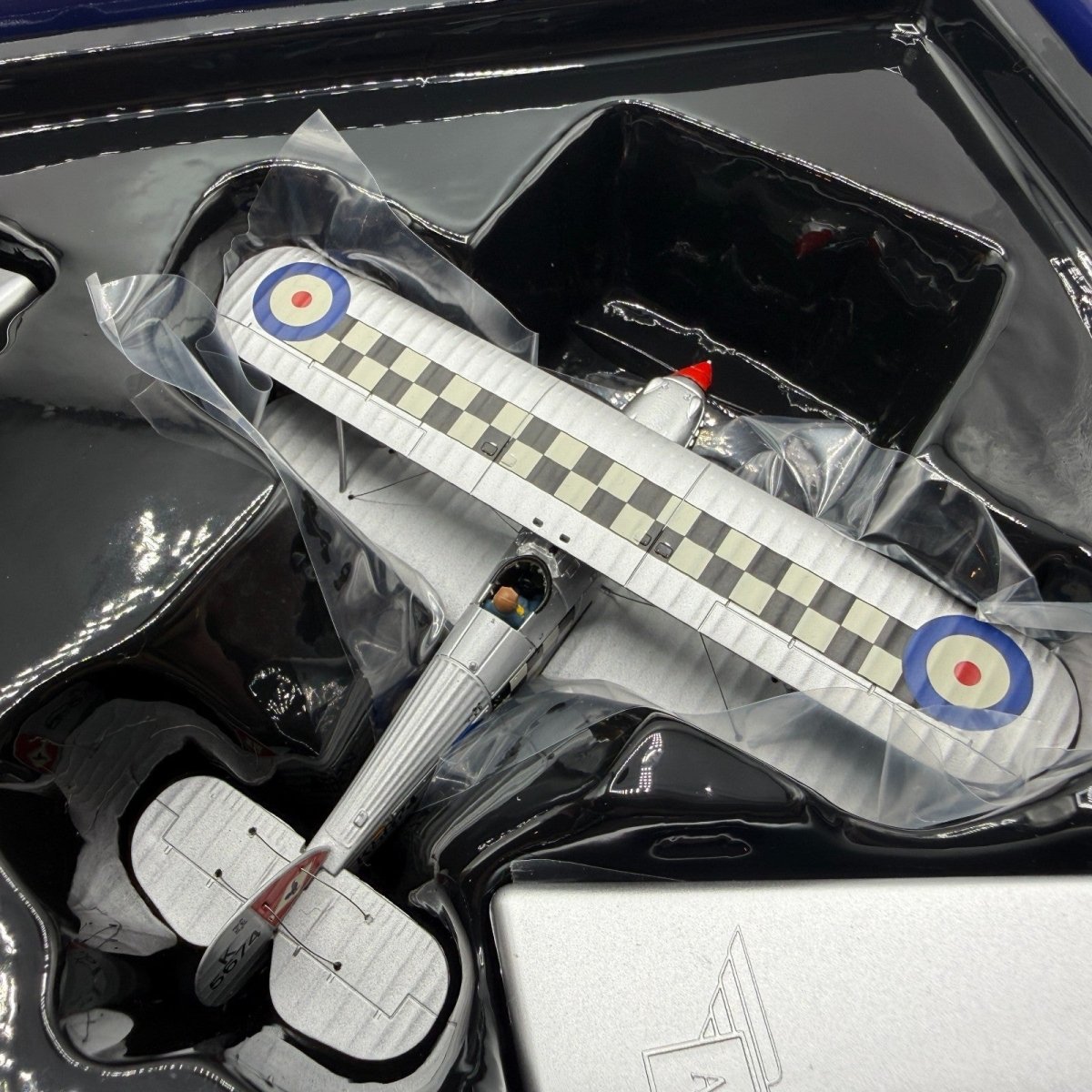 Corgi Aviation Archive 1:72 AA27301 Hawker Fury - Corgi