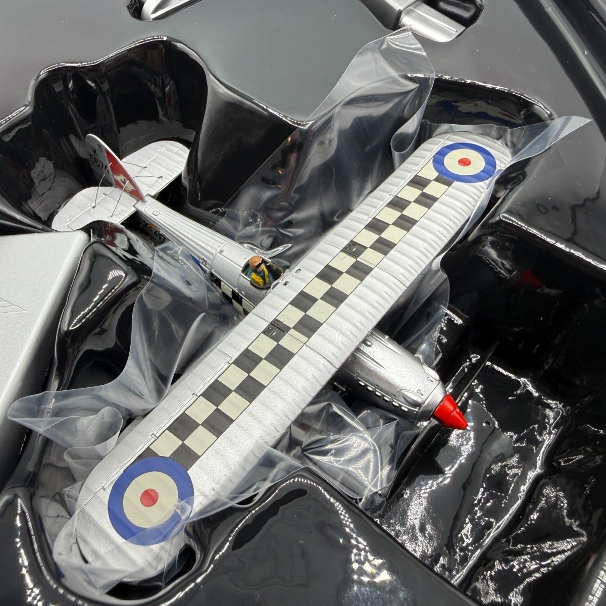 Corgi Aviation Archive 1:72 AA27301 Hawker Fury - Corgi