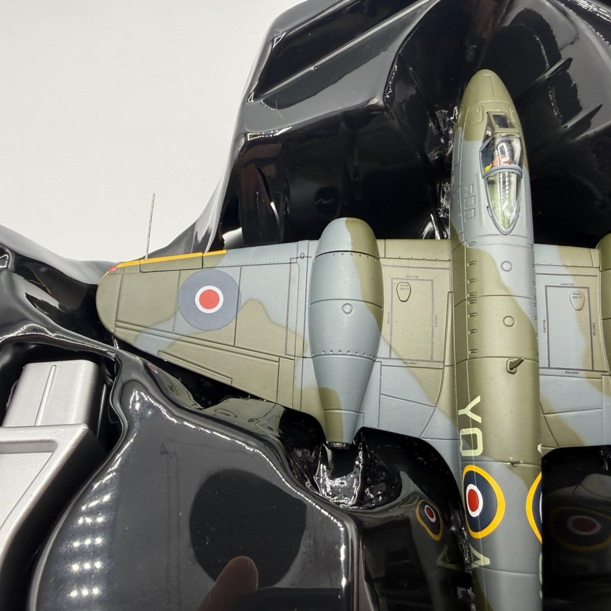 Corgi Aviation Archive 1:72 AA27401 Gloster Meteor F3, 616 Squadron, Lubeck 1945 - Corgi